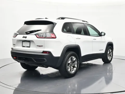More photos of 2019 Jeep Cherokee Trailhawk at Beck Chrysler Dodge Jeep RAM, FL