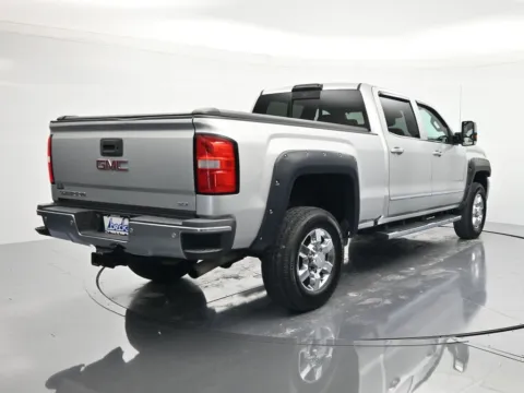 More photos of 2017 GMC Sierra 2500 HD SLT at Beck Chrysler Dodge Jeep RAM, FL