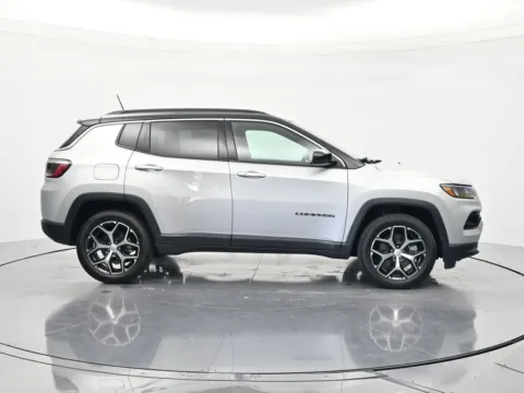 More photos of 2024 Jeep Compass Limited at Beck Chrysler Dodge Jeep RAM, FL