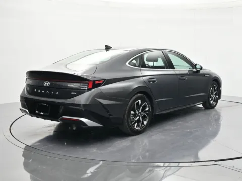 More photos of 2025 Hyundai Sonata SEL at Beck Chrysler Dodge Jeep RAM, FL