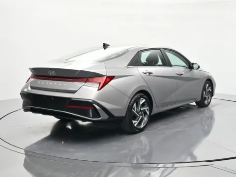 More photos of 2025 Hyundai Elantra Limited at Beck Chrysler Dodge Jeep RAM, FL