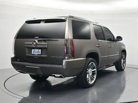 More photos of 2013 Cadillac Escalade Premium at Beck Chrysler Dodge Jeep RAM, FL
