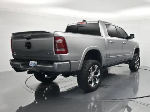 More photos of 2019 Ram 1500 Limited at Beck Chrysler Dodge Jeep RAM, FL