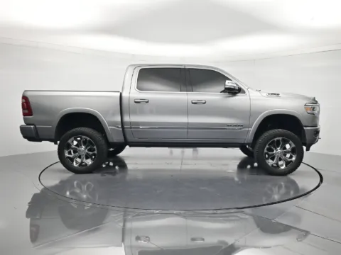 More photos of 2019 Ram 1500 Limited at Beck Chrysler Dodge Jeep RAM, FL