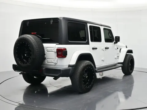 More photos of 2018 Jeep Wrangler Unlimited Sahara at Oasis Auto Sales, FL