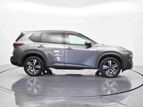 More photos of 2024 Nissan Rogue SL at Oasis Auto Sales, FL