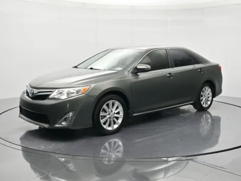 Green 2013 Toyota Camry XLE for sale in Palatka, FL