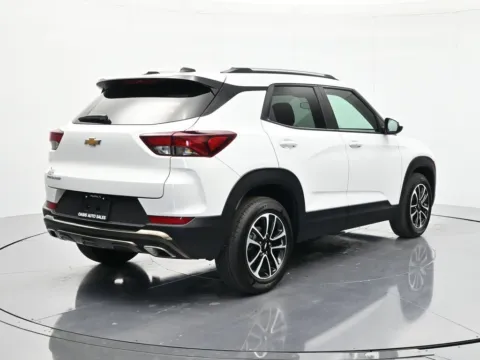 More photos of 2025 Chevrolet TrailBlazer LT at Oasis Auto Sales, FL