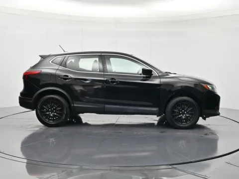 More photos of 2018 Nissan Rogue Sport S at Oasis Auto Sales, FL