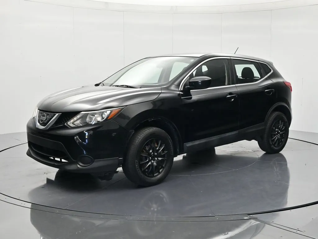 Black 2018 Nissan Rogue Sport S for sale in Palatka, FL