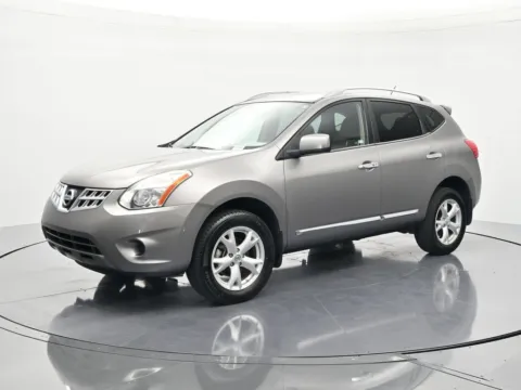 Gray 2011 Nissan Rogue SV for sale in Palatka, FL