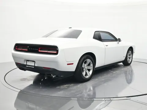 More photos of 2015 Dodge Challenger SXT at Oasis Auto Sales, FL