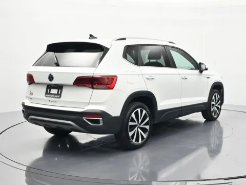 More photos of 2024 Volkswagen Taos 1.5T SE at Oasis Auto Sales, FL