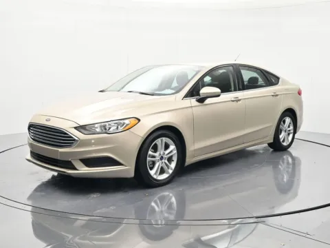 White 2018 Ford Fusion SE for sale in Palatka, FL