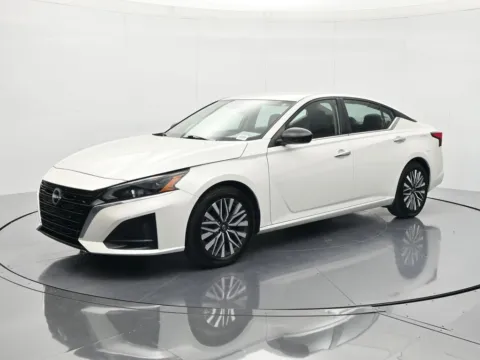 White 2024 Nissan Altima 2.5 SV for sale in Palatka, FL