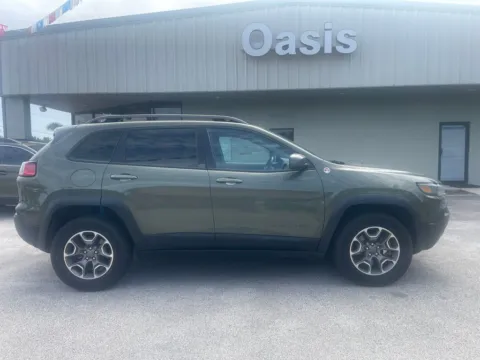 Green 2020 Jeep Cherokee Trailhawk for sale in Palatka, FL