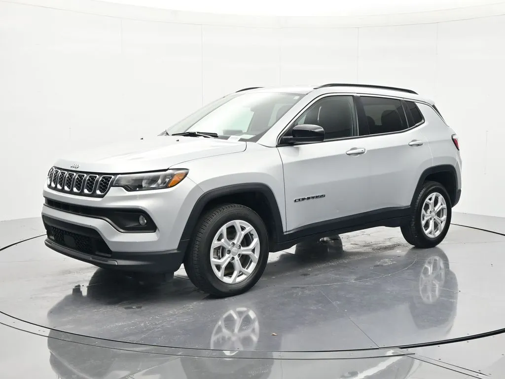 Silver 2024 Jeep Compass Latitude for sale in Palatka, FL