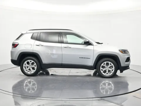 More photos of 2024 Jeep Compass Latitude at Oasis Auto Sales, FL