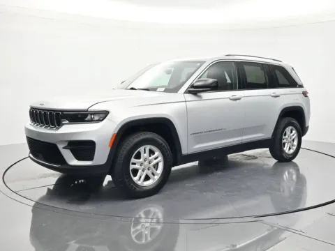 Silver 2023 Jeep Grand Cherokee Laredo for sale in Palatka, FL