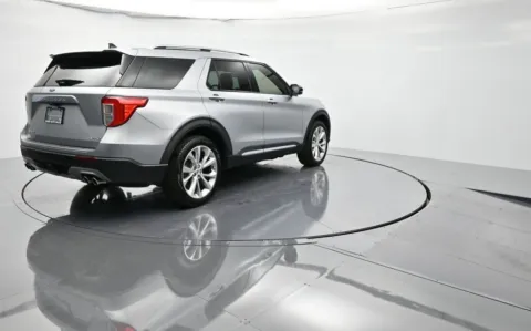 More photos of 2021 Ford Explorer Platinum at Oasis Auto Sales, FL