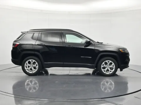 More photos of 2024 Jeep Compass Latitude at Oasis Auto Sales, FL