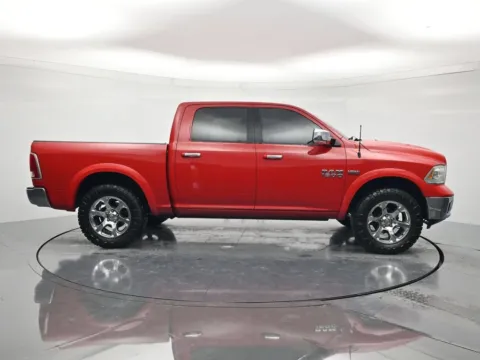 More photos of 2016 Ram 1500 Laramie at Oasis Auto Sales, FL