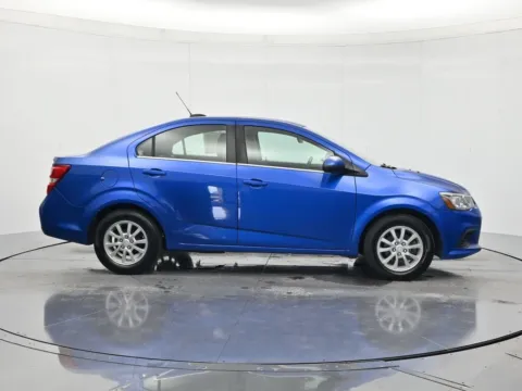 More photos of 2018 Chevrolet Sonic LT at Oasis Auto Sales, FL