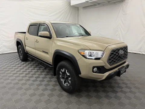 More photos of 2020 Toyota Tacoma TRD Off Road at Autos of Chicago, IL