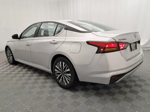 More photos of 2024 Nissan Altima 2.5 SV at Autos of Chicago, IL