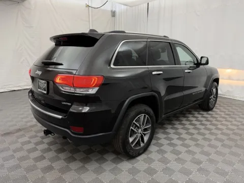 More photos of 2018 Jeep Grand Cherokee Limited at Autos of Chicago, IL