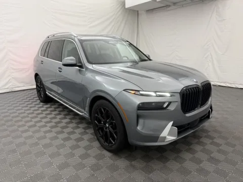 Another view of 2023 BMW X7 xDrive40i for sale in Arlington Heights, IL at Autos of Chicago