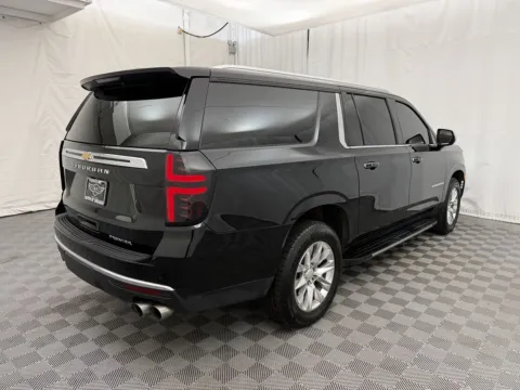 More photos of 2021 Chevrolet Suburban Premier at Autos of Chicago, IL