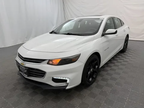 Photos of 2022 Chevrolet Malibu LT for sale in Arlington Heights, IL at Autos of Chicago