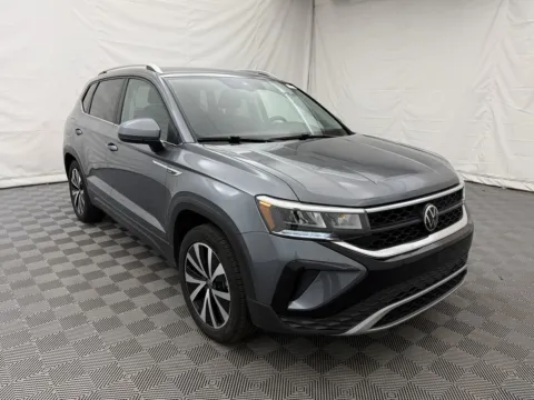 More photos of 2023 Volkswagen Taos SE at Autos of Chicago, IL