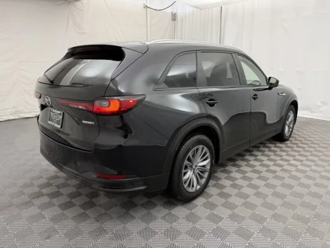 More photos of 2025 Mazda CX-90 Select Package at Autos of Chicago, IL