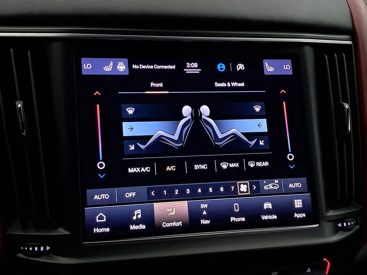 2021 Maserati Levante S - Photo 20