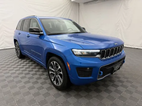 Another view of 2022 Jeep Grand Cherokee 4xe Overland for sale in Arlington Heights, IL at Autos of Chicago