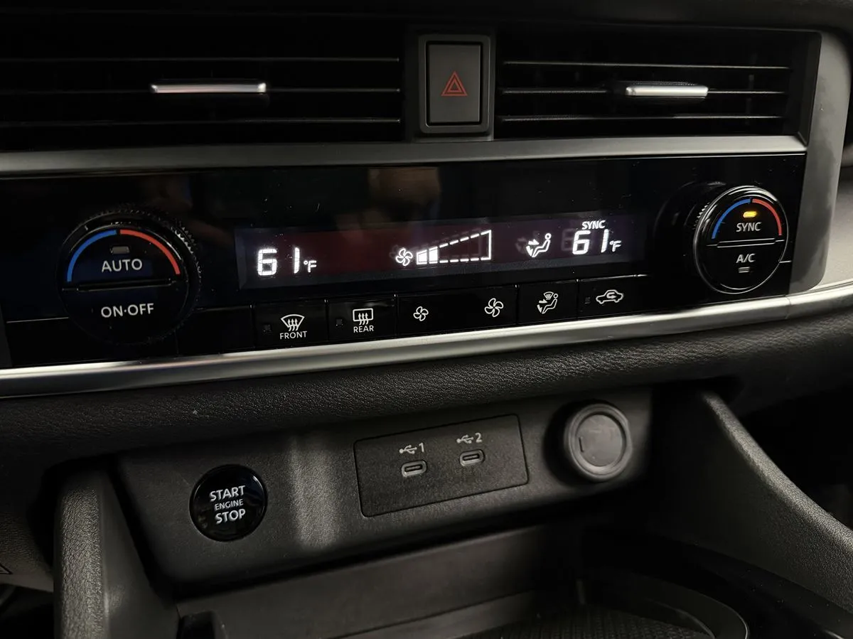 2024 Nissan Rogue SV - Photo 22
