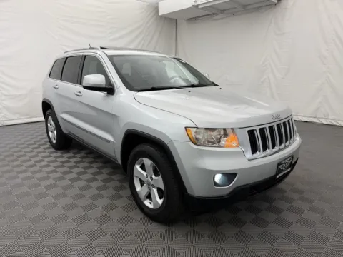 More photos of 2012 Jeep Grand Cherokee Laredo at Autos of Chicago, IL