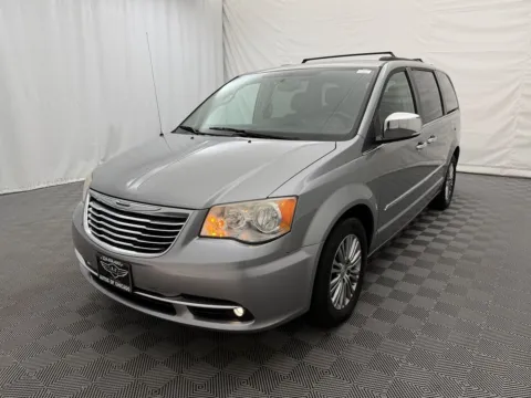 Photos of 2013 Chrysler Town & Country Touring-L for sale in Arlington Heights, IL at Autos of Chicago