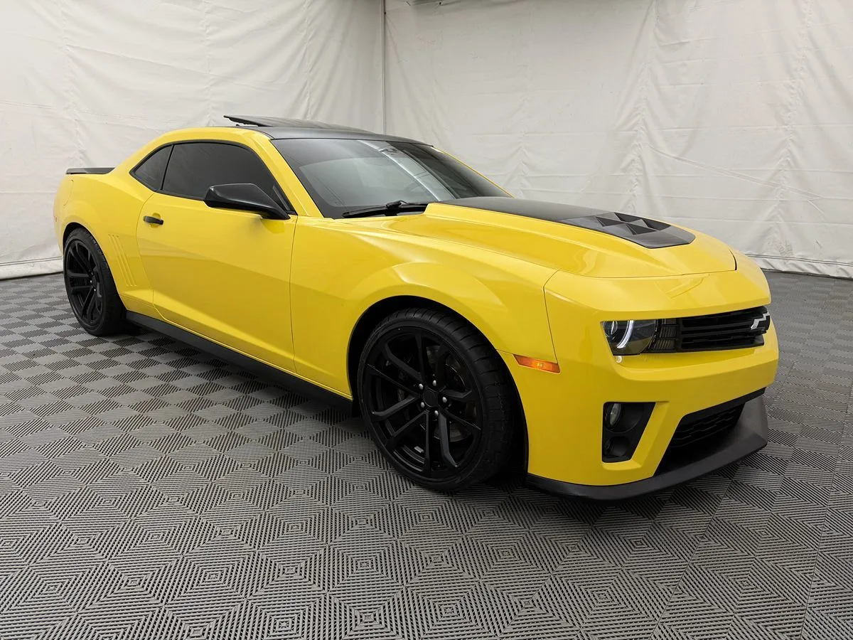 2013 Chevrolet Camaro ZL1 - Photo 3