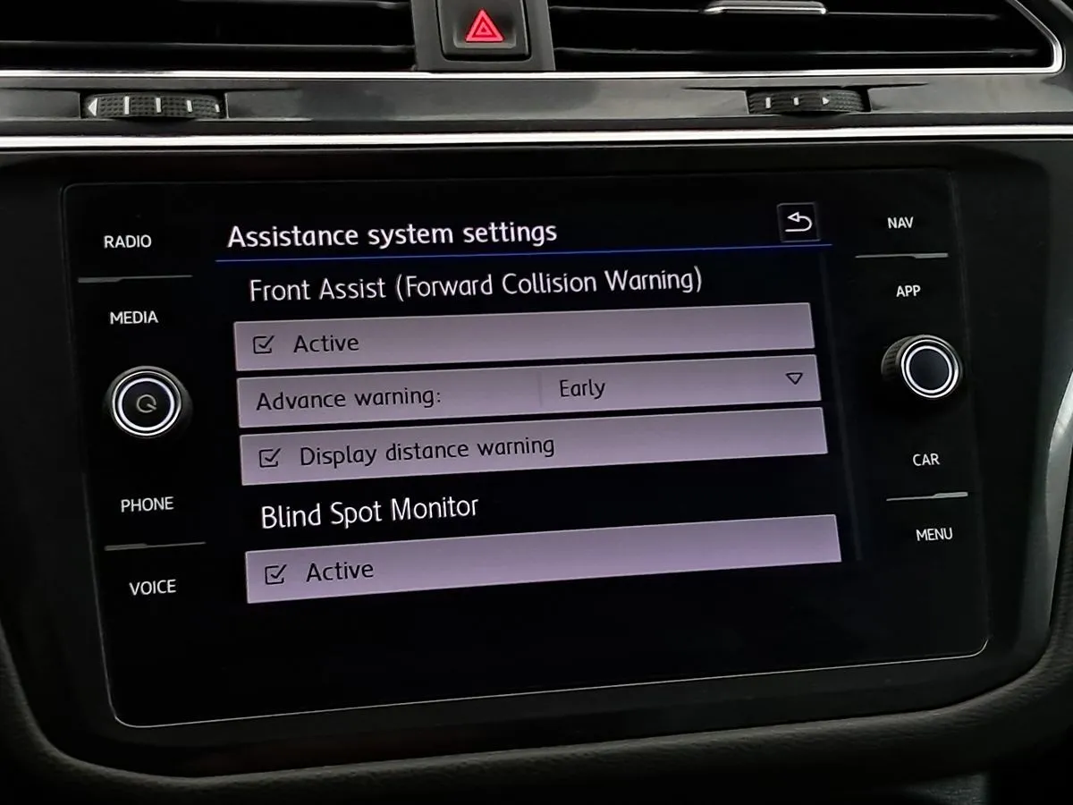 2018 Volkswagen Tiguan SEL - Photo 10
