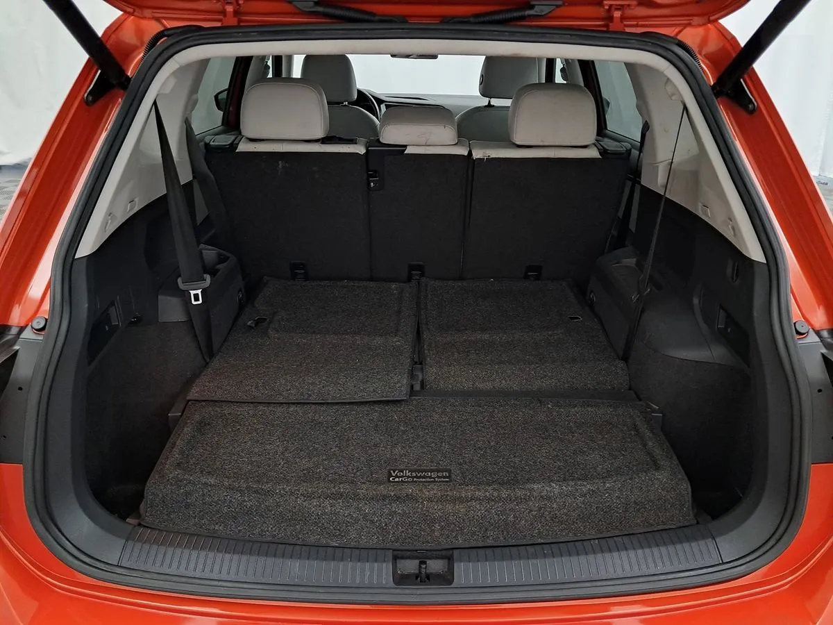 2018 Volkswagen Tiguan SEL - Photo 25