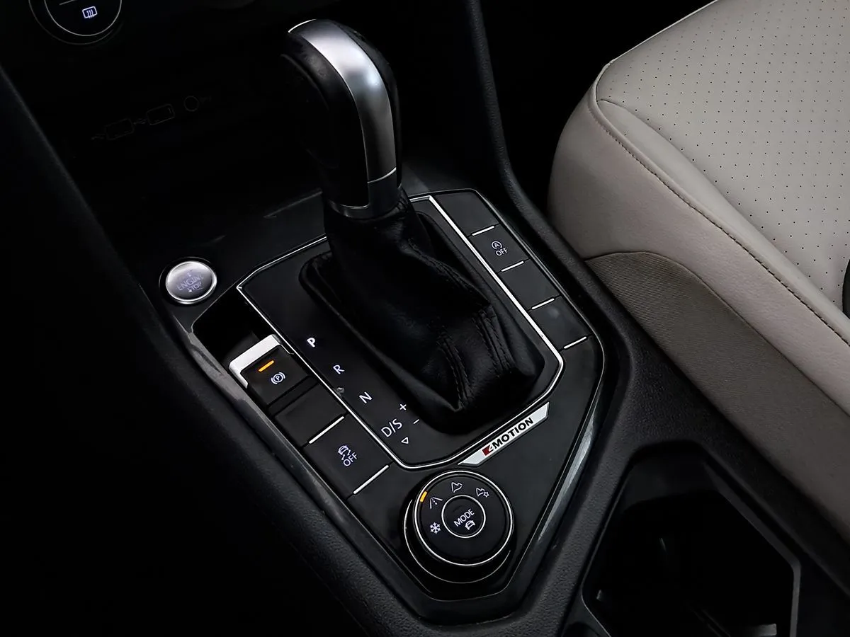 2018 Volkswagen Tiguan SEL - Photo 19