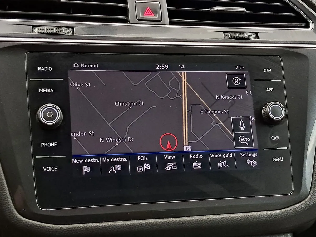 2018 Volkswagen Tiguan SEL - Photo 11