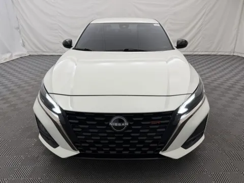 Another view of 2023 Nissan Altima 2.5 SR for sale in Arlington Heights, IL at Autos of Chicago