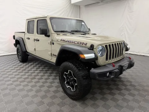 More photos of 2022 Jeep Gladiator Rubicon at Autos of Chicago, IL
