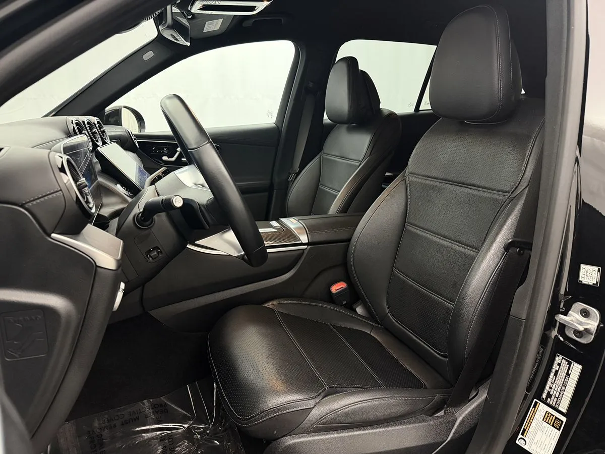 2024 Mercedes-Benz GLC GLC 300 - Photo 9
