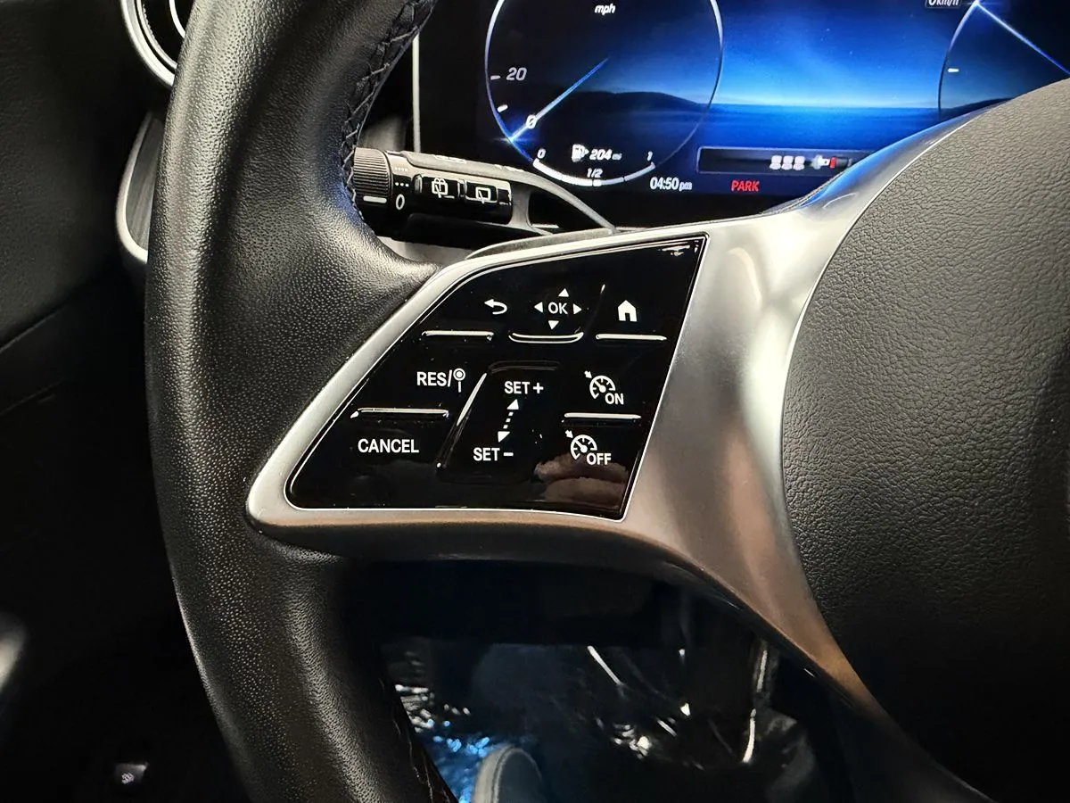 2024 Mercedes-Benz GLC GLC 300 - Photo 17