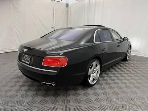 More photos of 2015 Bentley Flying Spur V8 at Autos of Chicago, IL